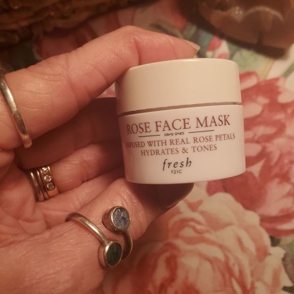 fresh Skincare Nwob Fresh Travel Size Mini Rose Gel Face Mask